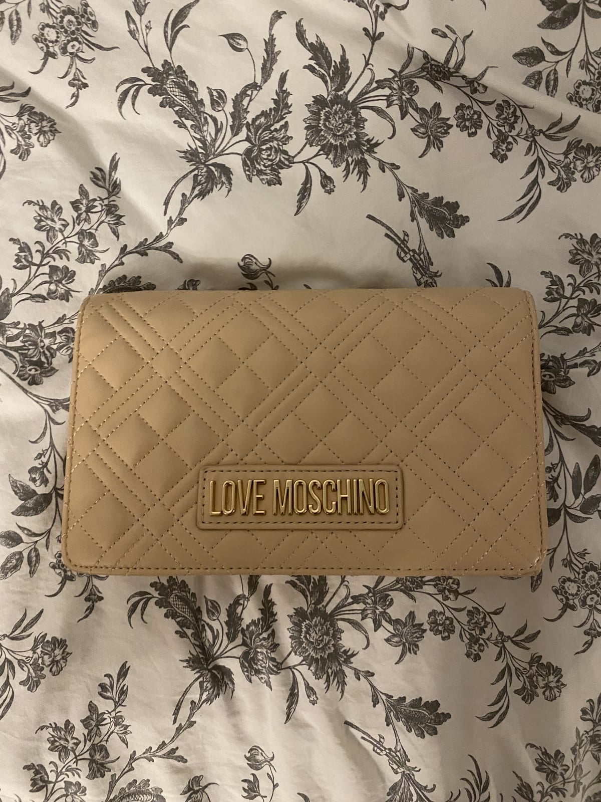 Love Moschino quilted handbag in beige, Beige